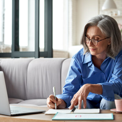 Microlearning: How Training in Small Doses and eLearning Localization Transforms Labor Productivity eLearning localization